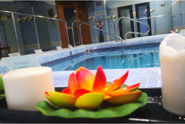Circuito Spa y Masaje Relajante para dos en Aqua Body (Madrid)