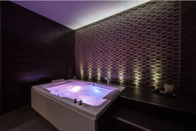 Circuito Spa Privado y Masaje Relajante para dos en Caroli Montereal (Madrid)