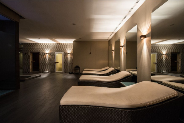 Circuito Spa Privado y Masaje Relajante para dos en Caroli Montereal (Madrid)