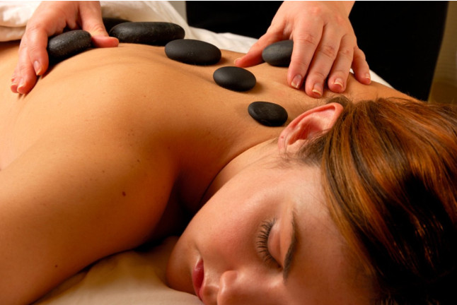Masaje con Piedras Calientes Volcánicas de Canarias en Spa Inspire Princess Tenerife 4* (Costa Adeje, Tenerife) 