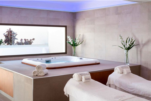 Bañera de Hidromasaje y Masaje Craneal en Spa Best Tenerife del Hotel Best Tenerife 4* (Santa Cruz de Tenerife)