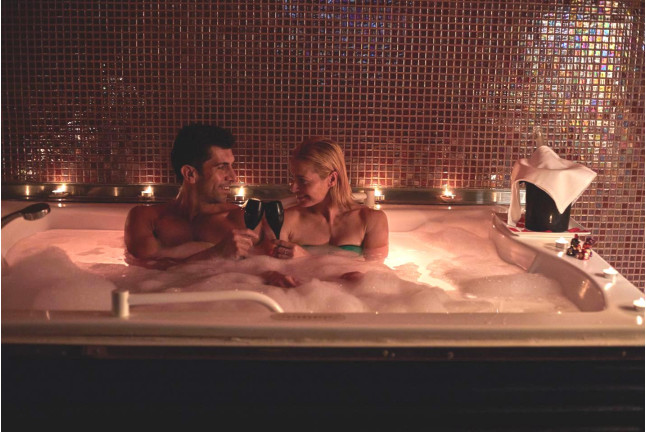 Masaje, Jacuzzi Privado y Circuito Spa para dos en Sandos Monaco Hotel & Spa 4* (Benidorm, Alicante)