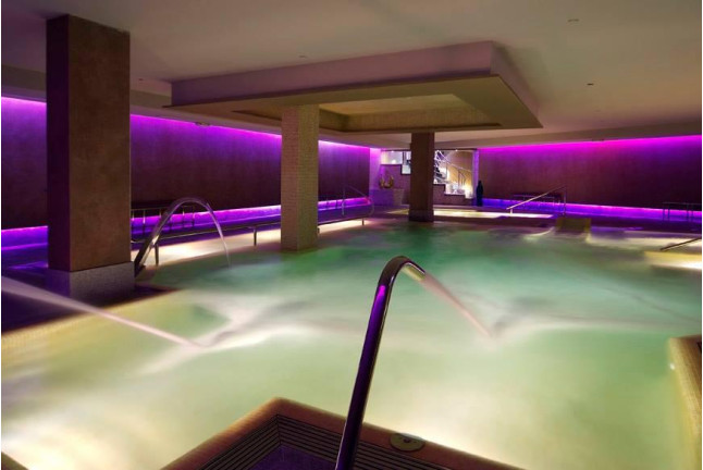 Masaje, Jacuzzi Privado y Circuito Spa para dos en Sandos Monaco Hotel & Spa 4* (Benidorm, Alicante)