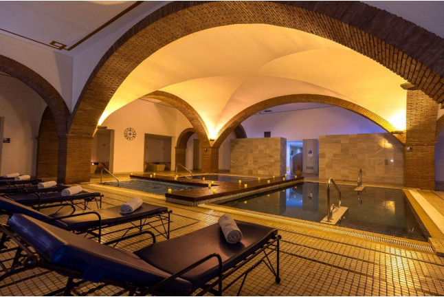 Circuito Spa, Masaje y Comida en Hotel Balneario Blancafort 4* (La Garriga, Barcelona)