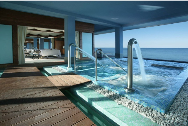 Atardecer Oceánico: Circuito Thalasso, Piscina Privada y Masaje Relajante en Om Thalasso Lopesan Villa del Conde 5* (Meloneras, Las Palmas) 