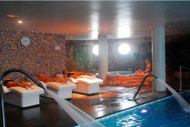 Circuito Spa y Quiromasaje Sensorial Craneofacial para dos en Olympic Spa & Sport Club (Lloret de Mar, Girona)