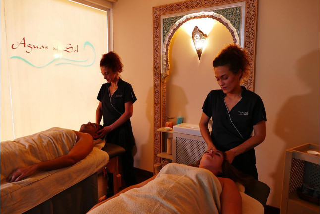 Masaje Hawaiano Lomi en Aguas del Sol Centro Wellness (Torremolinos, Málaga)
