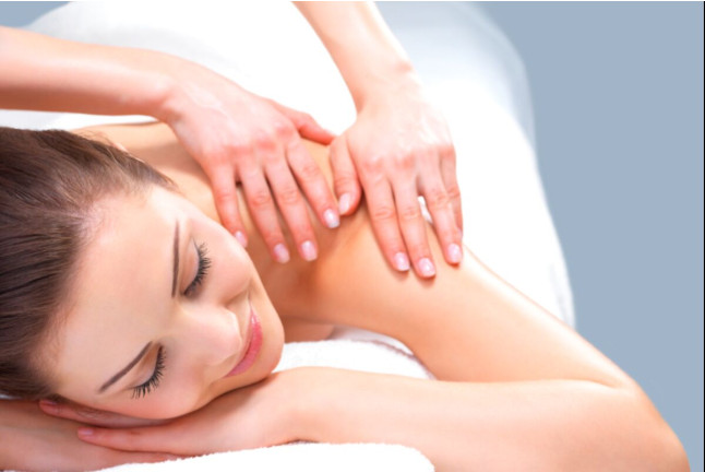 Masaje Relajante para dos en Hotel Spa Kinedomus Bienestar 4* (Burgos)