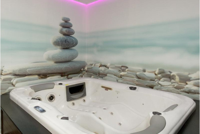 Jacuzzi Privado y Masaje Relajante para dos en Spaxión de El Corte Inglés de Colón (Valencia)
