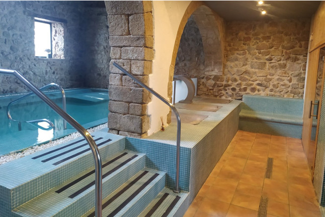 Relax & Health: Circuito de Aguas y Masaje en Spa Masia Vallromanes (Vallromanes, Barcelona)