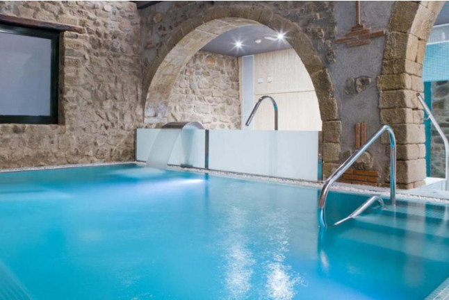 Relax & Health: Circuito de Aguas y Masaje para dos en Spa Masia Vallromanes (Vallromanes, Barcelona)