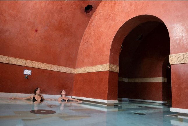 Escapada con Baños Árabes y Masaje de 25' en Loft Medina Mudéjar (Sancti Petri, Cádiz)