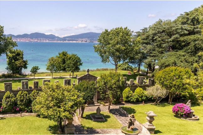 Menú Degustación para dos en Hotel Spa Pazo los Escudos 5* (Vigo)