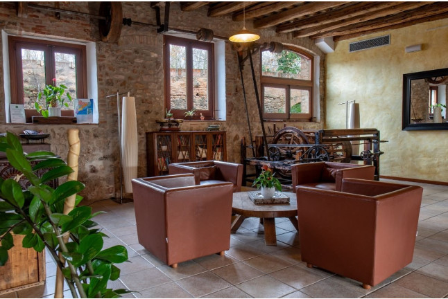 Escapada con Desayuno en Hotel Molí de la Torre (Bigues i Riells, Barcelona)