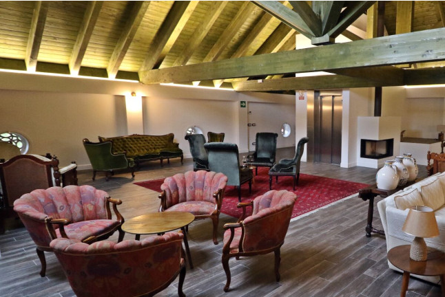 Escapada en Casa Gran 1771 - Boutique Winery Hotel 5* con Desayuno y Visita a Bodega (Alt Penedès, Barcelona)