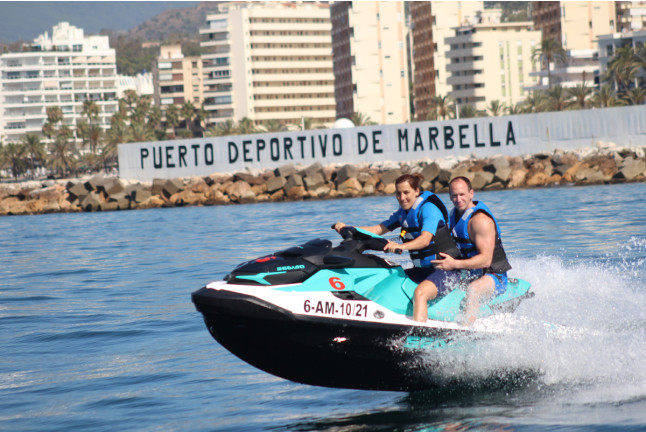 Moto Acuática en Circuito Cerrado (Marbella, Málaga)