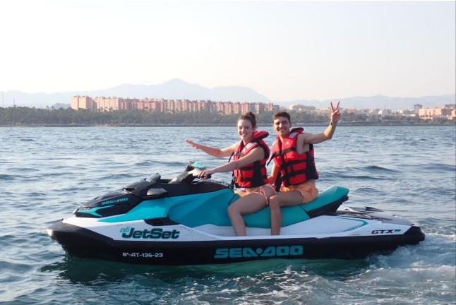 Excursión a Tabarca en Moto de Agua con Almuerzo (Alicante)