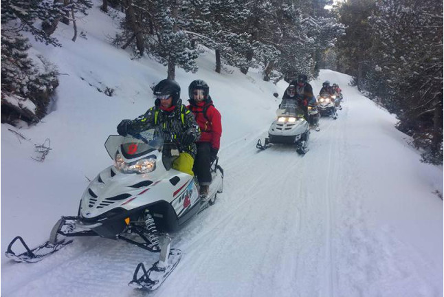 Moto de Nieve para dos (Pla de Beret, Lleida)