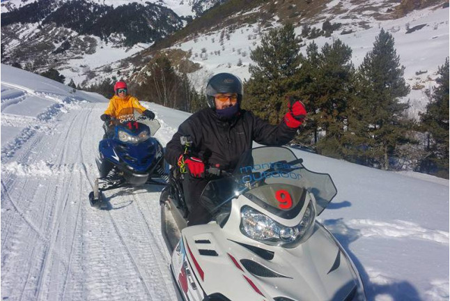 Moto de Nieve para dos (Pla de Beret, Lleida)