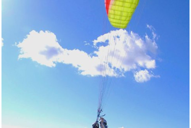 Vuelo en Parapente (Àger, Lleida)
