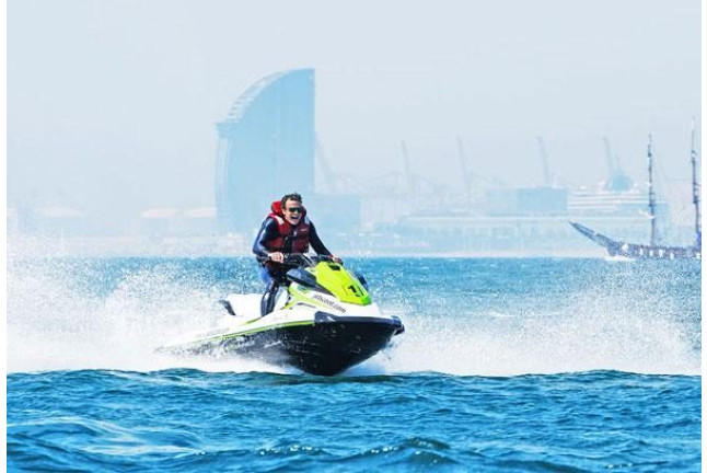Moto de Agua y Vuelo Flyboard (Barcelona)