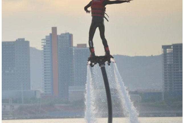 Moto de Agua y Vuelo Flyboard (Barcelona)