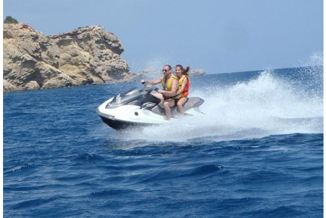 Tour en Moto de Agua Biplaza (Playa de Talamanca, Ibiza)