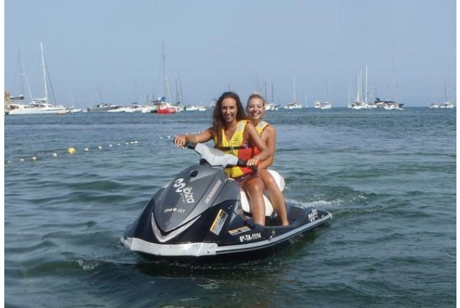 Tour en Moto de Agua Biplaza (Playa de Talamanca, Ibiza)
