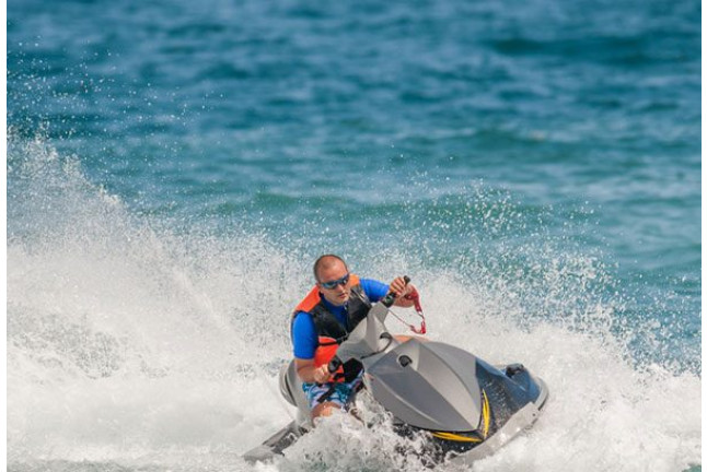 Moto de Agua y Parasailing (Calella de la Costa, Barcelona)