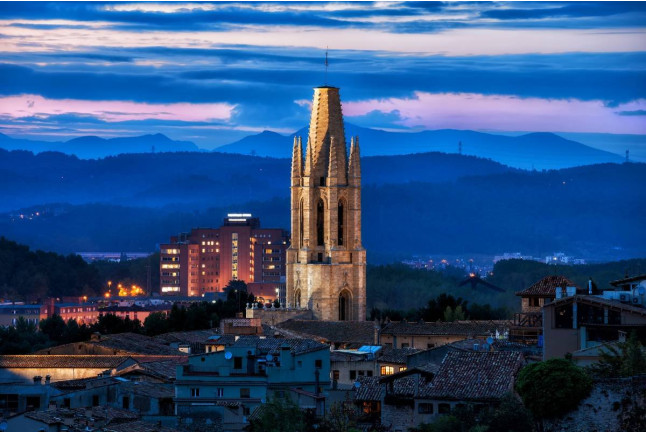 Entrada al Episcopal Girona: Museo de Arte de Girona, Basílica de Sant Féliu y Catedral (Girona)
