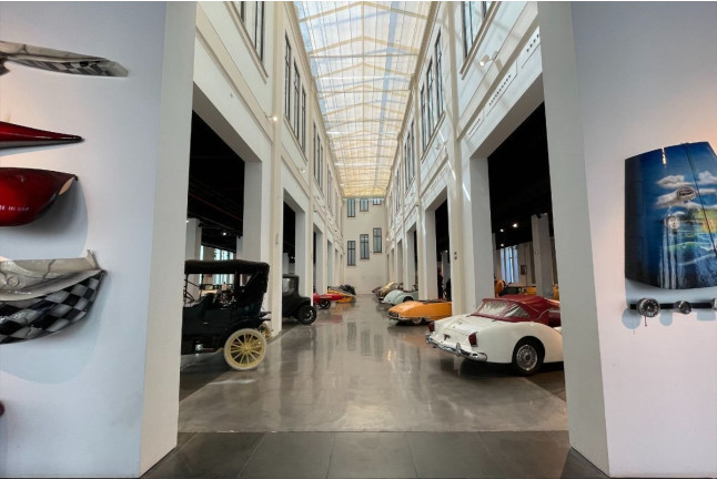 Entrada al Museo del Automóvil y la Moda de Málaga (Málaga)