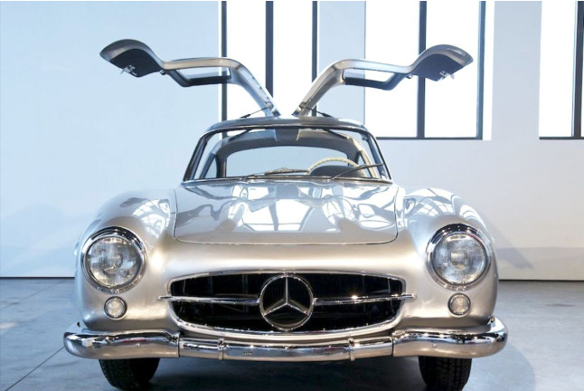 Entrada al Museo del Automóvil y la Moda de Málaga (Málaga)