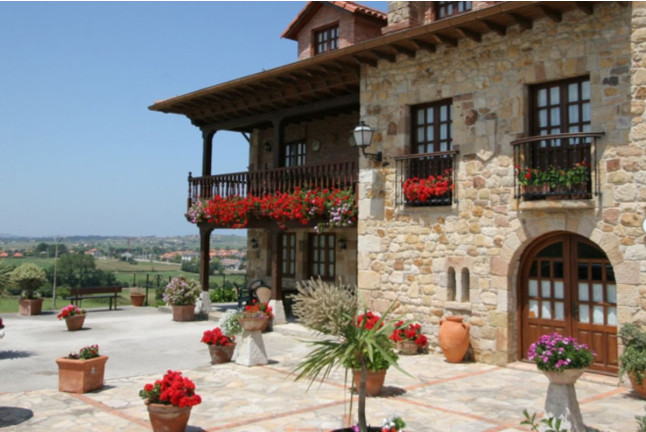 Visita al Museo del Sobao con Degustación y Cena en Posada El Solar 3* (Galizano, Cantabria)