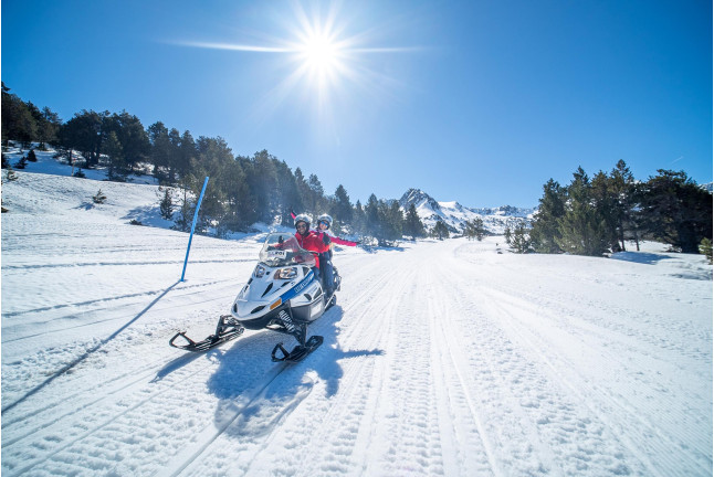 OFERTA: Mushing y Moto de Nieve con Seguro para dos en Grandvalira (Andorra)