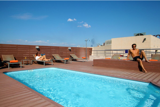 Encuentro con Delfines y Alojamiento en Hotel Ciutat de Tarragona 4* (Tarragona)