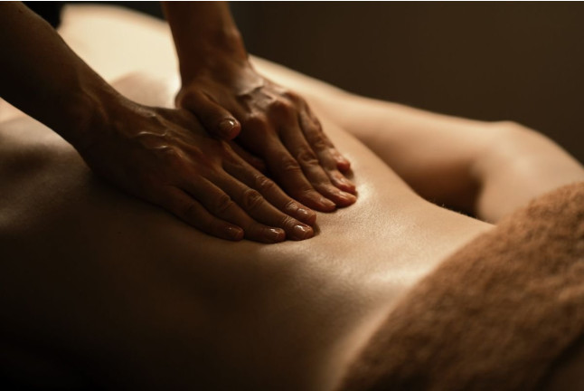 Ritual Nadra Imperial: Exfoliación, Masaje Muscular, Lavado Capilar y Envoltura en Nadra Hammam (Valencia)
