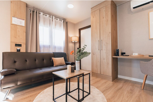Escapada con Botella de Vino y Opción a Cena Degustación en Villa Suite de Natura Resorts (Casalarreina, La Rioja)