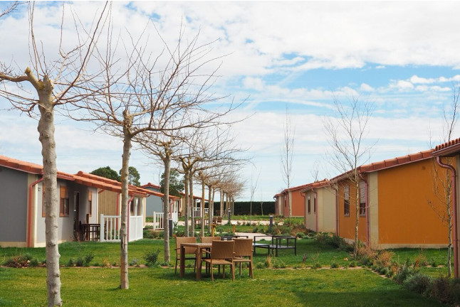 Escapada con Botella de Vino y Opción a Cena Degustación en Villa Suite de Natura Resorts (Casalarreina, La Rioja)