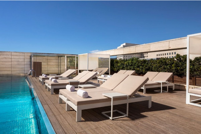 Circuito Spa y Masaje Relajante para dos en NH Collection Barcelona Constanza 4* (Barcelona)