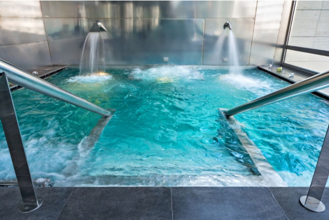 Circuito Spa y Masaje Relajante para dos en NH Collection Barcelona Constanza 4* (Barcelona)