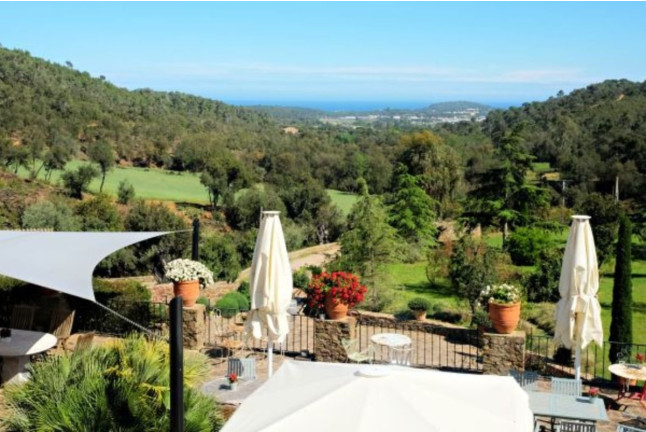 Escapada con Cena en Finca Bell-Lloc y Visita Guiada al Celler Brugarol con Degustación de Vinos, Aceites y Productos B (Palamós, Girona)