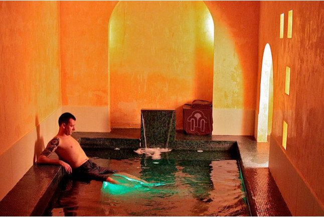 Escapada Romántica con Circuito Spa "Aguas saludables" y Cena para dos en Balneario de Lanjarón 4* (Lanjarón, Granada)