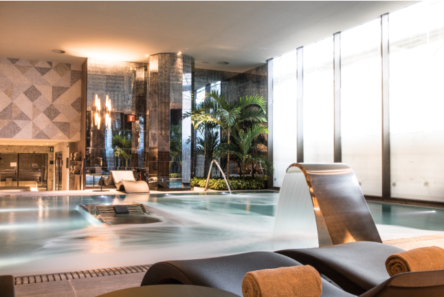 Circuito Spa en OASIS Wellness & Spa y Comida en Restaurante SOFIA Bar & Tapas para dos en Grand Hyatt Barcelona 5* (Barcelona)
