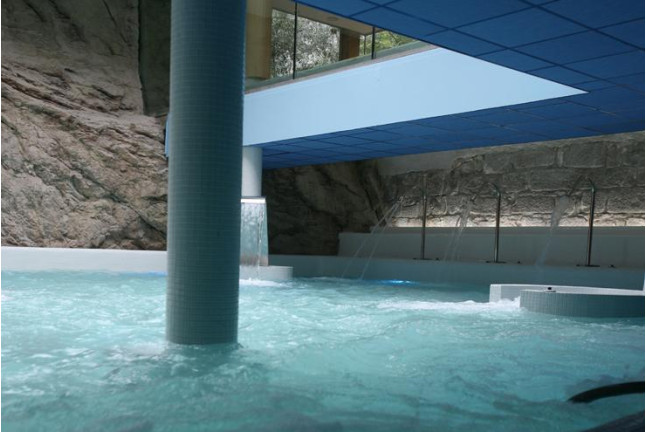 Circuito Spa y Menú en Hotel Balneario La Hermida 4* para dos (Cantabria)