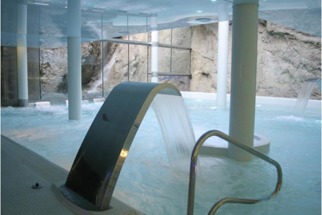 Circuito Spa y Menú en Hotel Balneario La Hermida 4* para dos (Cantabria)