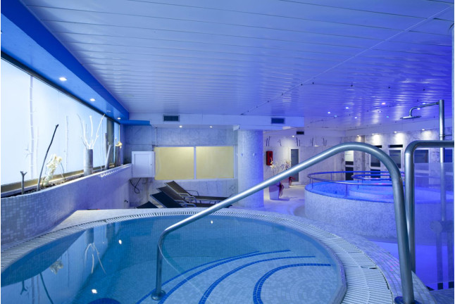 Circuito Spa con Masaje Relajante y Comida en Olympia Hotel, Events & Spa 4* (Valencia) 