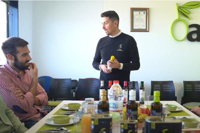 Visita Guiada a OleoAlmanzora con Degustación de AOVE para dos (Pulpí, Almería)