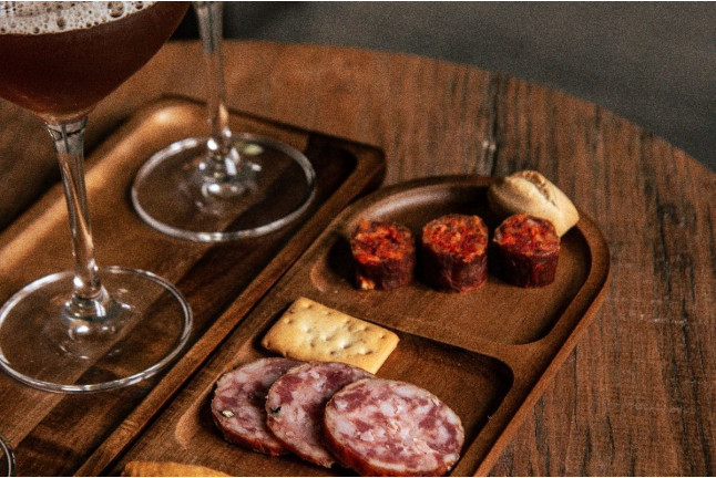 Experiencia Sagasta: Visita, Cata y Maridaje de Embutidos en ORDUM Cerveza de Asturias (Asturias)