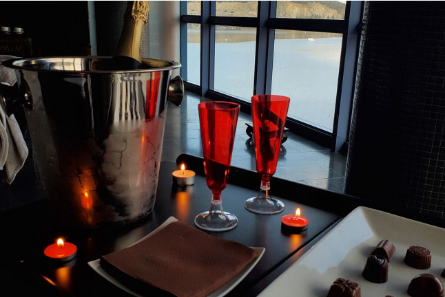 Spa VIP Privado con Masaje Energizante, Botella de Cava y Chocolate para dos en Air Sport Club - L'Spa (Los Ángeles de San Rafael, Segovia)