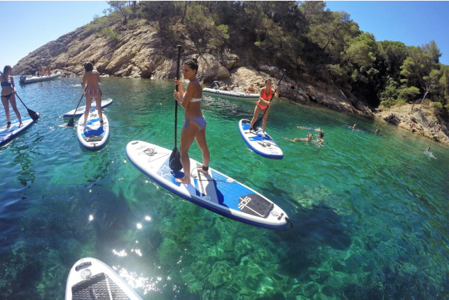 Tour en Paddle Surf por las Cuevas de Tossa de Mar (Girona)